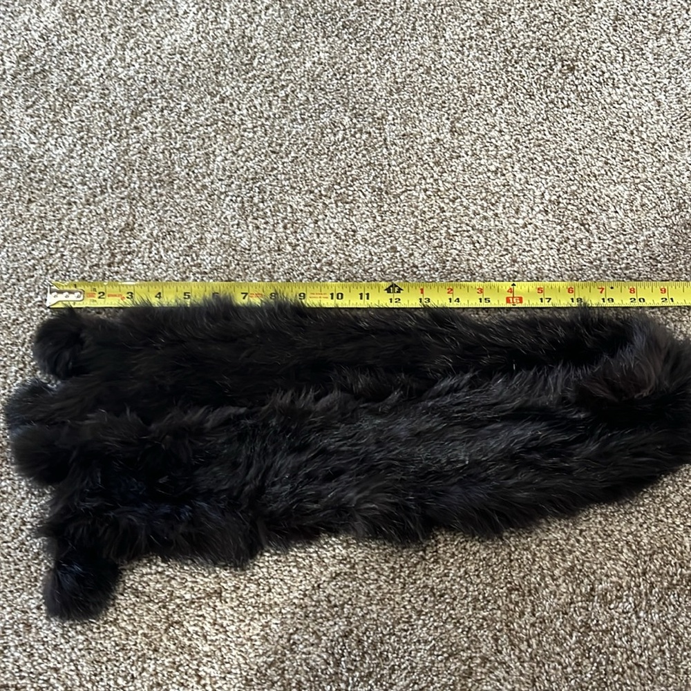 Lot of 3 faux fur scarves. Burgundy, purple & black - Picture 4 of 4
